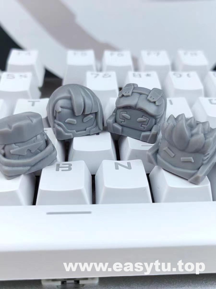 露西，丽贝卡，大卫，曼恩键帽